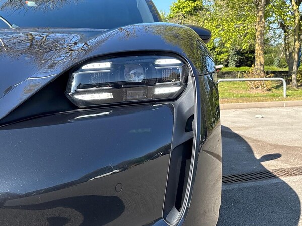 Used Porsche Taycan 2022 for sale - 75513108: Photo 34