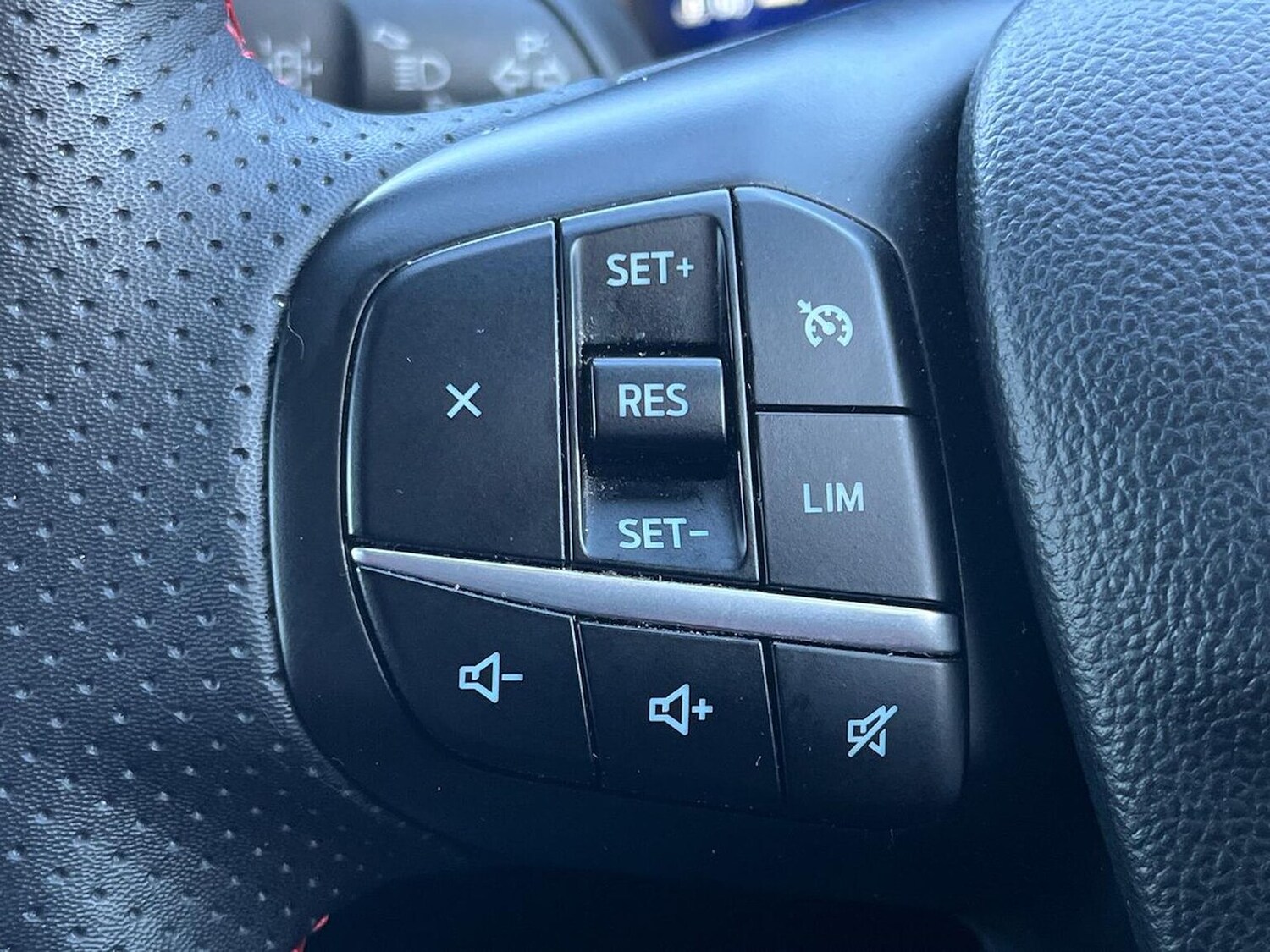 Used Ford Kuga 2022 for sale - 77001844: Photo 27