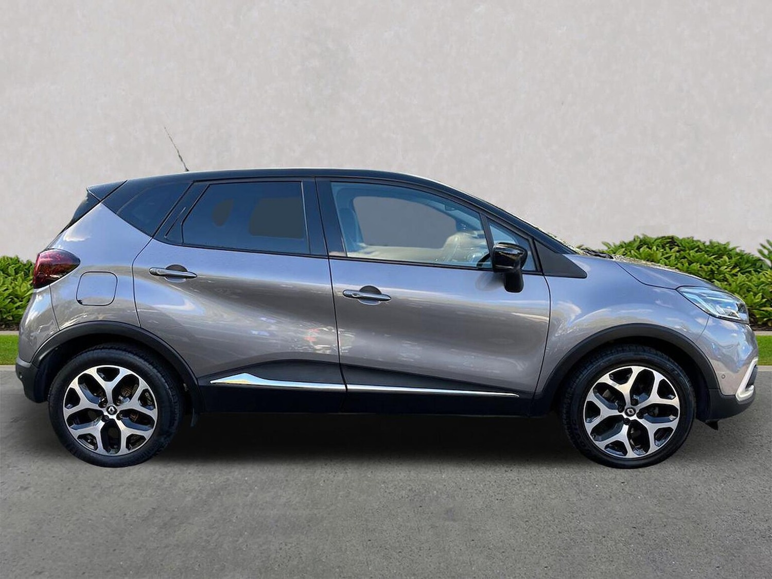Used Renault Captur 2019 for sale - 76047742: Photo 3