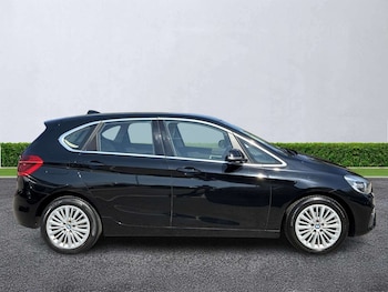 Used BMW 2 Series 2017 for sale - 79503987: Photo