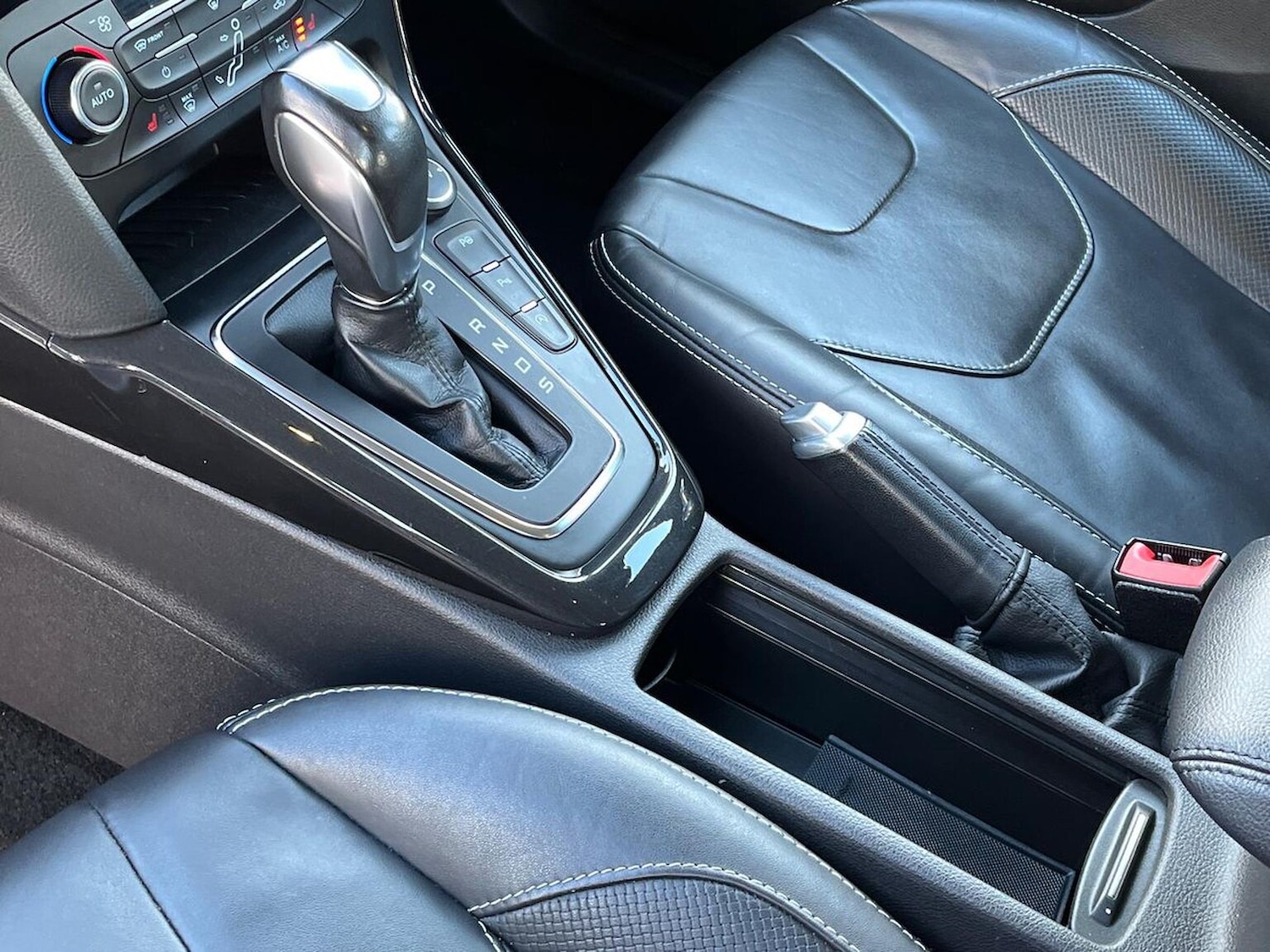 Used Ford Focus 2017 for sale - 76387222: Photo 13