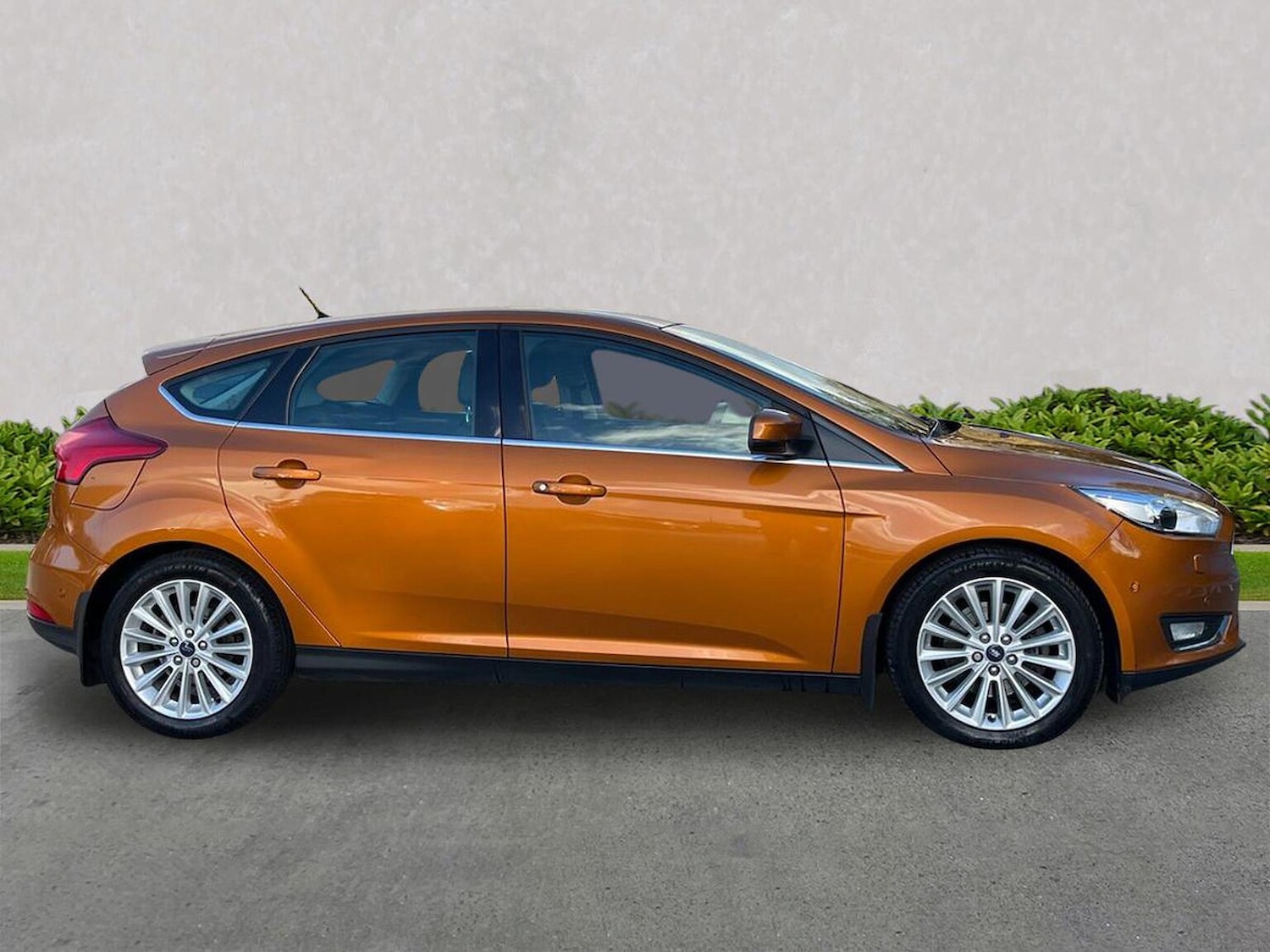 Used Ford Focus 2017 for sale - 76387222: Photo 3