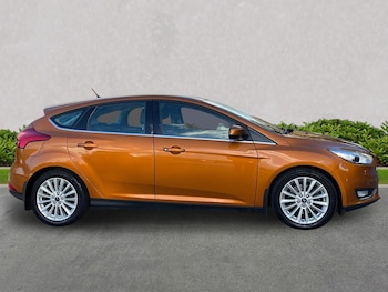 Used Ford Focus 2017 for sale - 76387222: Photo