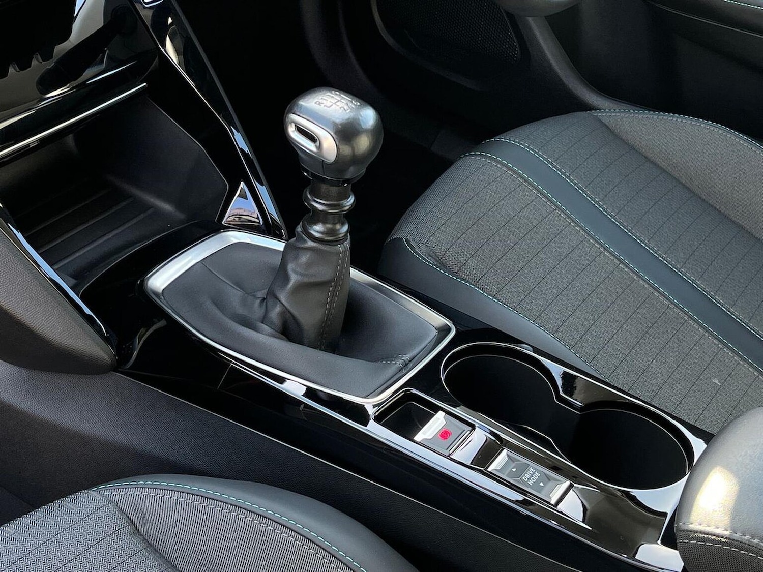 Used Peugeot 2008 2022 for sale - 76906310: Photo 14