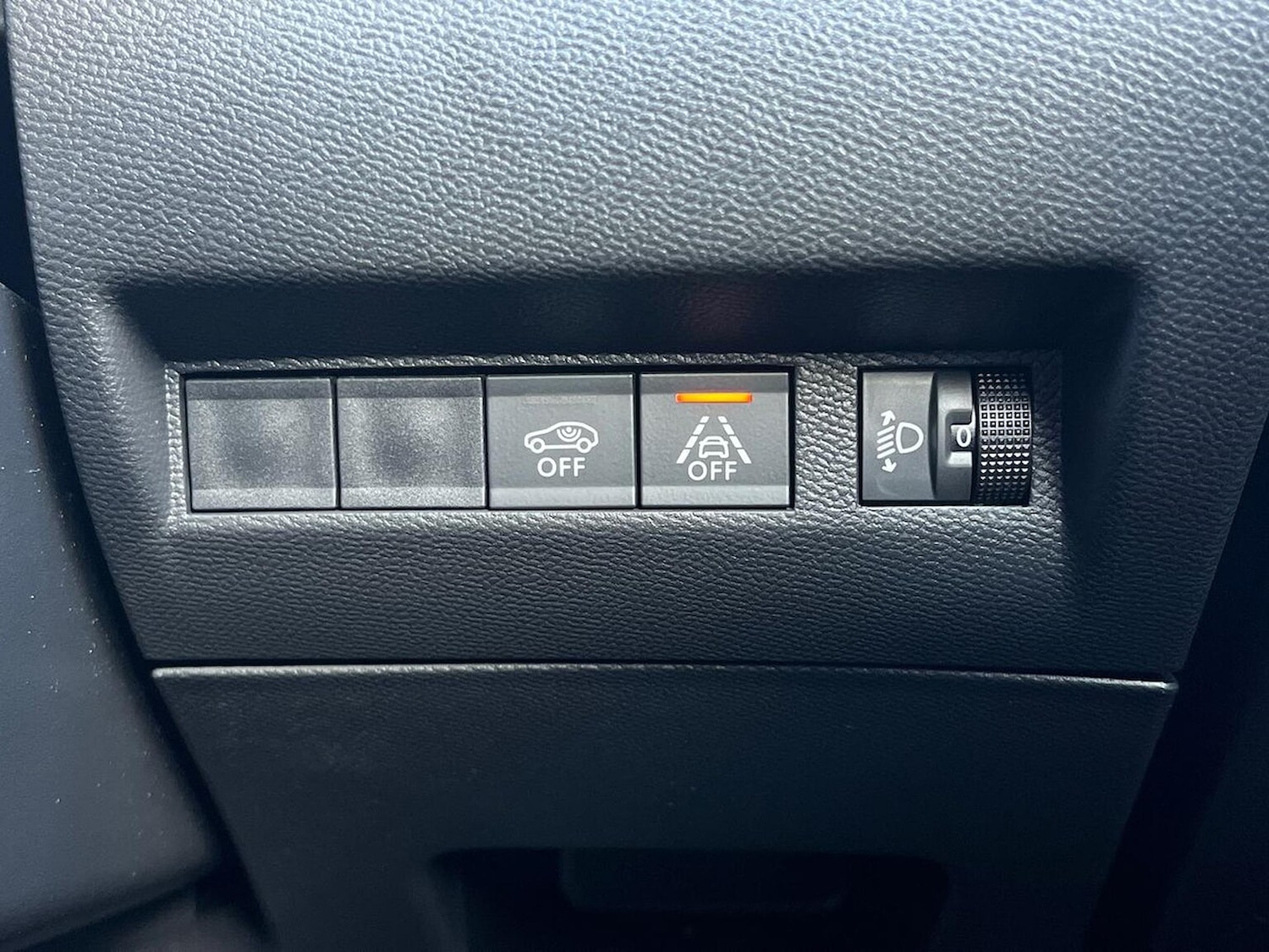 Used Peugeot 2008 2022 for sale - 76906310: Photo 23