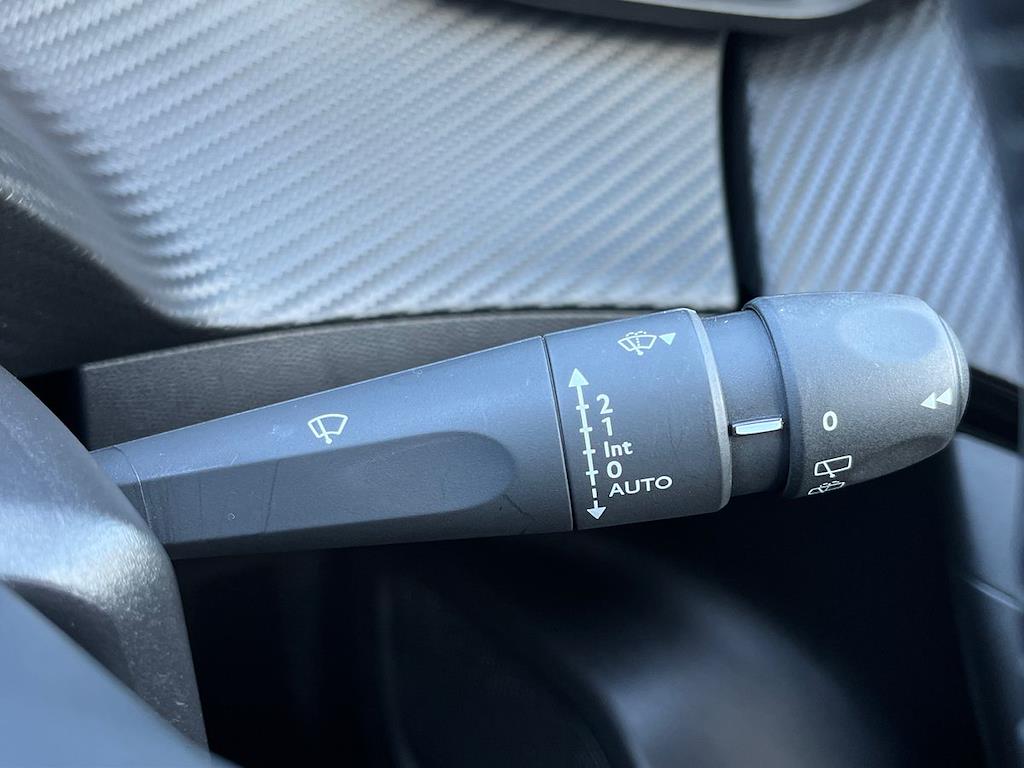 Used Peugeot 2008 2022 for sale - 76906310: Photo 30