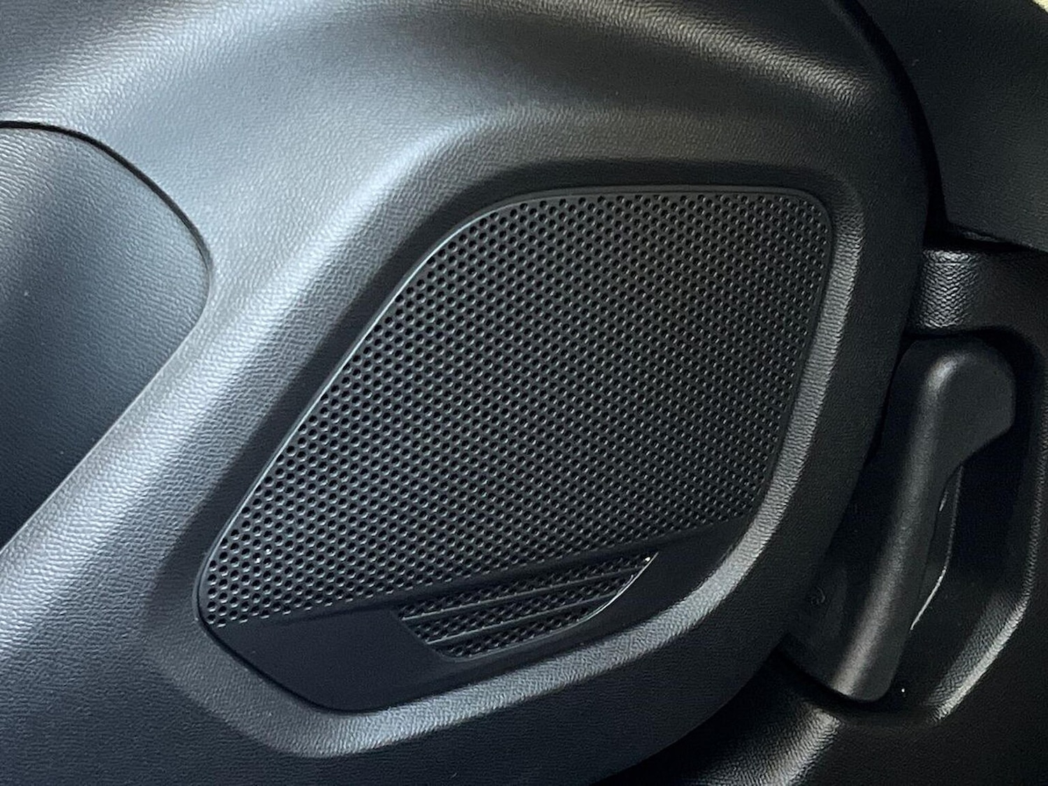 Used Peugeot 2008 2022 for sale - 76906310: Photo 32