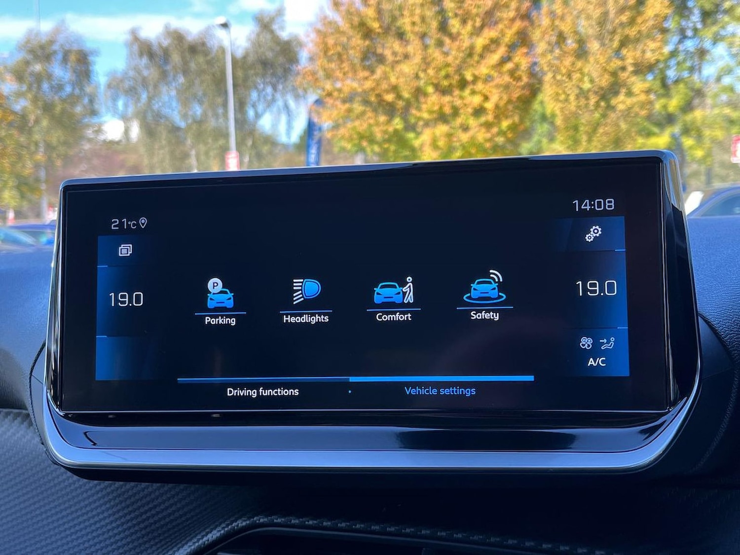 Used Peugeot 2008 2022 for sale - 76906310: Photo 50