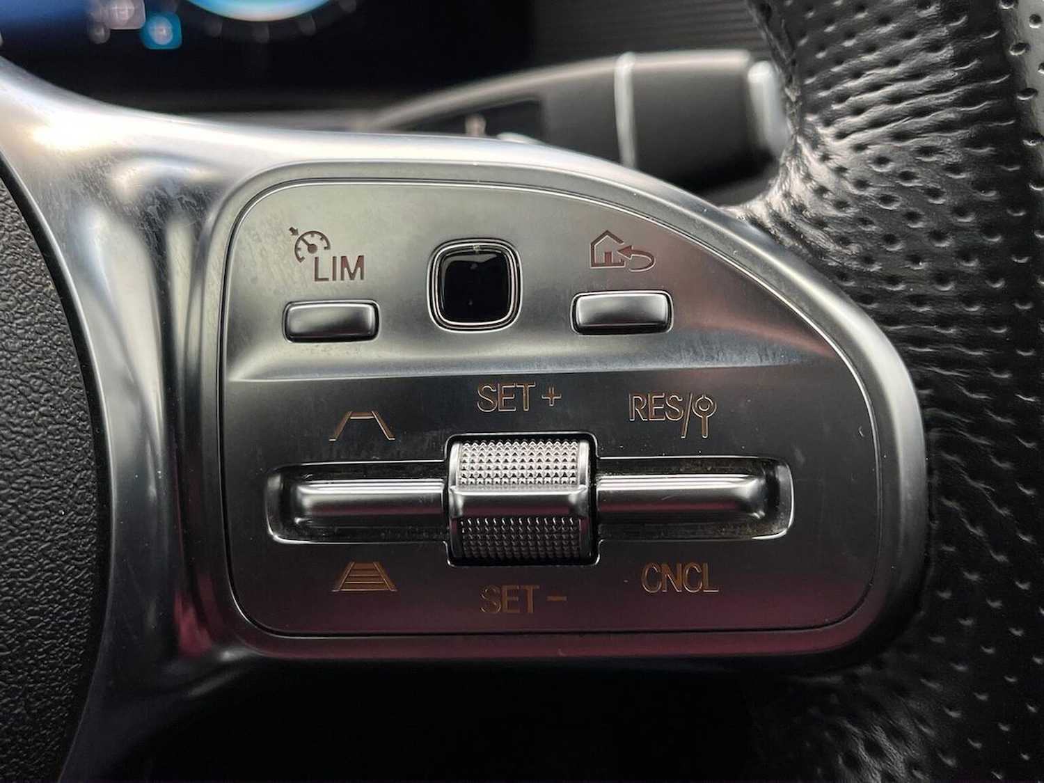 Used Mercedes-Benz EQC 2021 for sale - 76905085: Photo 28