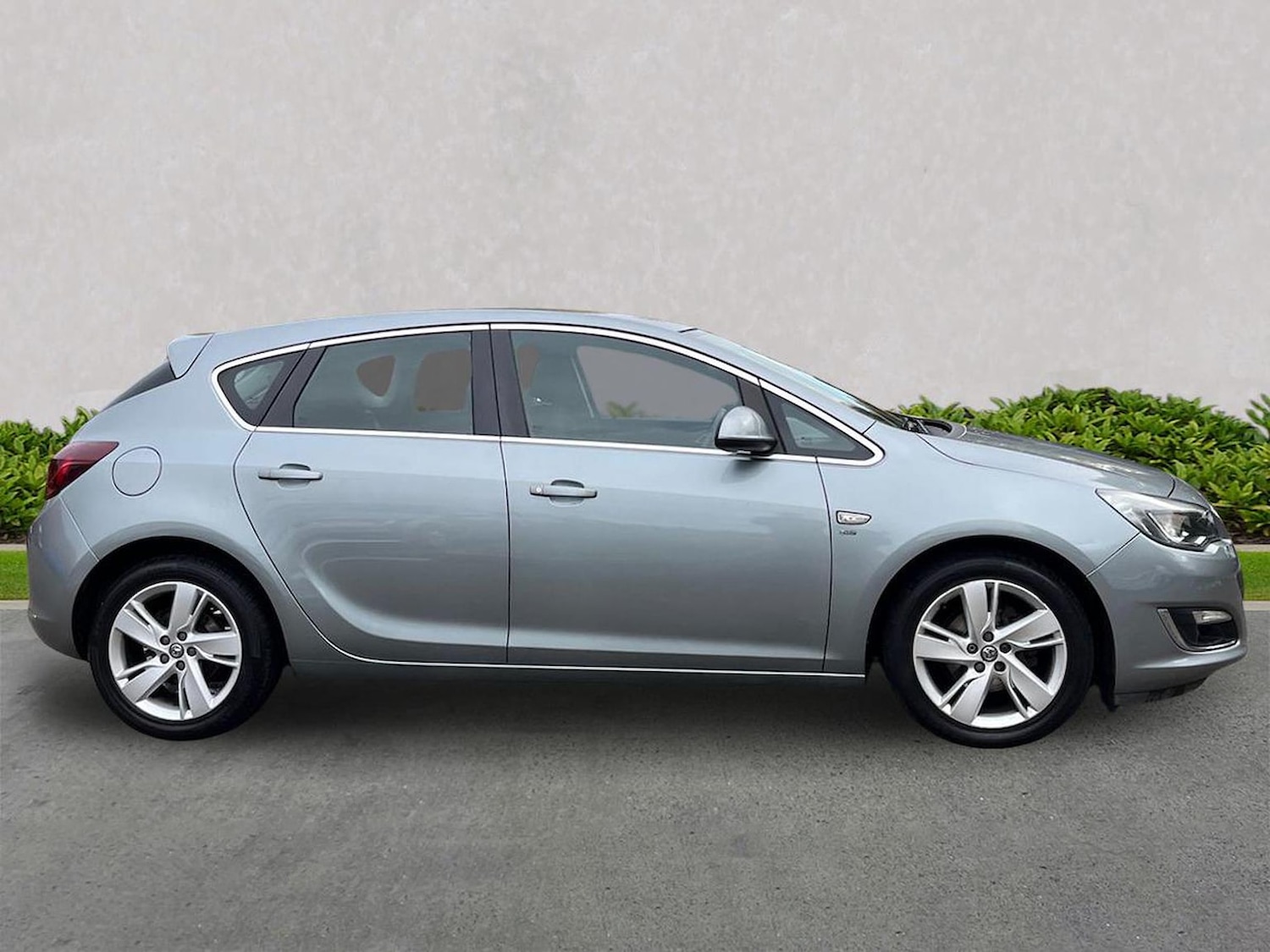 Used Vauxhall Astra 2014 for sale - 76335138: Photo 3