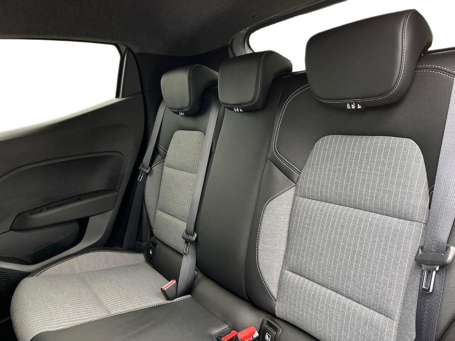 Used Renault Clio 2024 for sale - 76770052: Photo 17