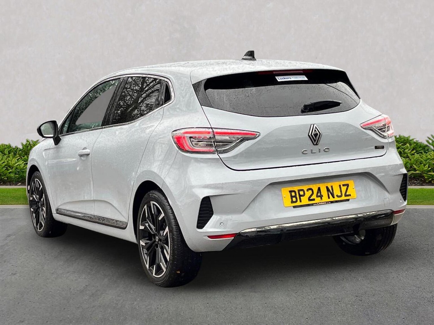 Used Renault Clio 2024 for sale - 76770052: Photo 2