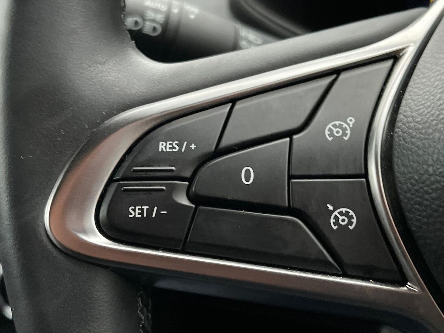 Used Renault Clio 2024 for sale - 76770052: Photo 27