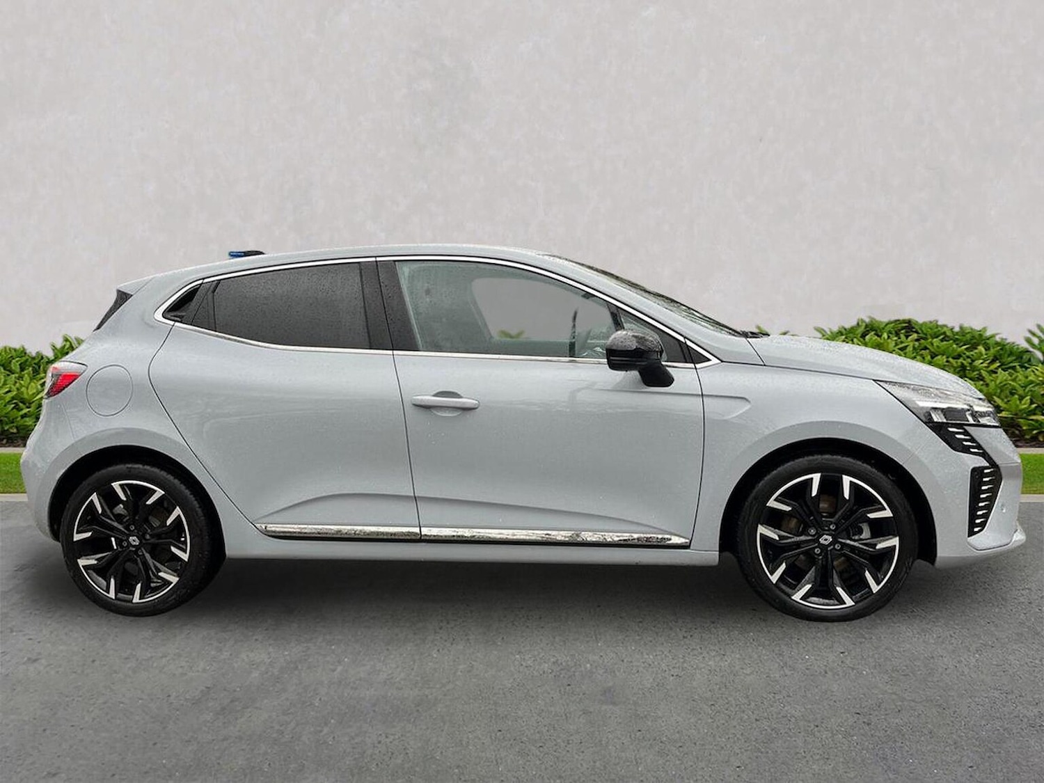 Used Renault Clio 2024 for sale - 76770052: Photo 3