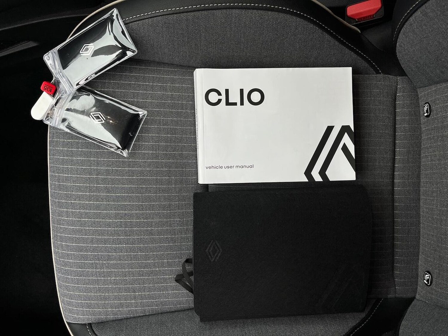 Used Renault Clio 2024 for sale - 76770052: Photo 42