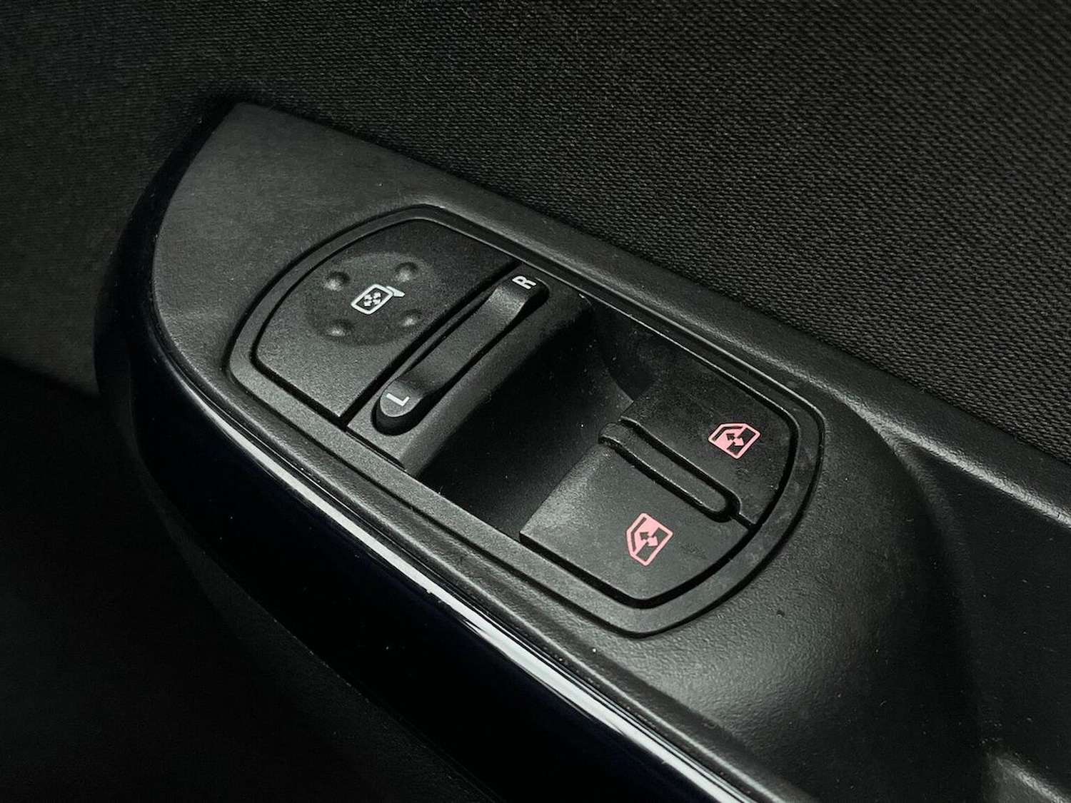 Used Vauxhall Corsa 2018 for sale - 76471057: Photo 21