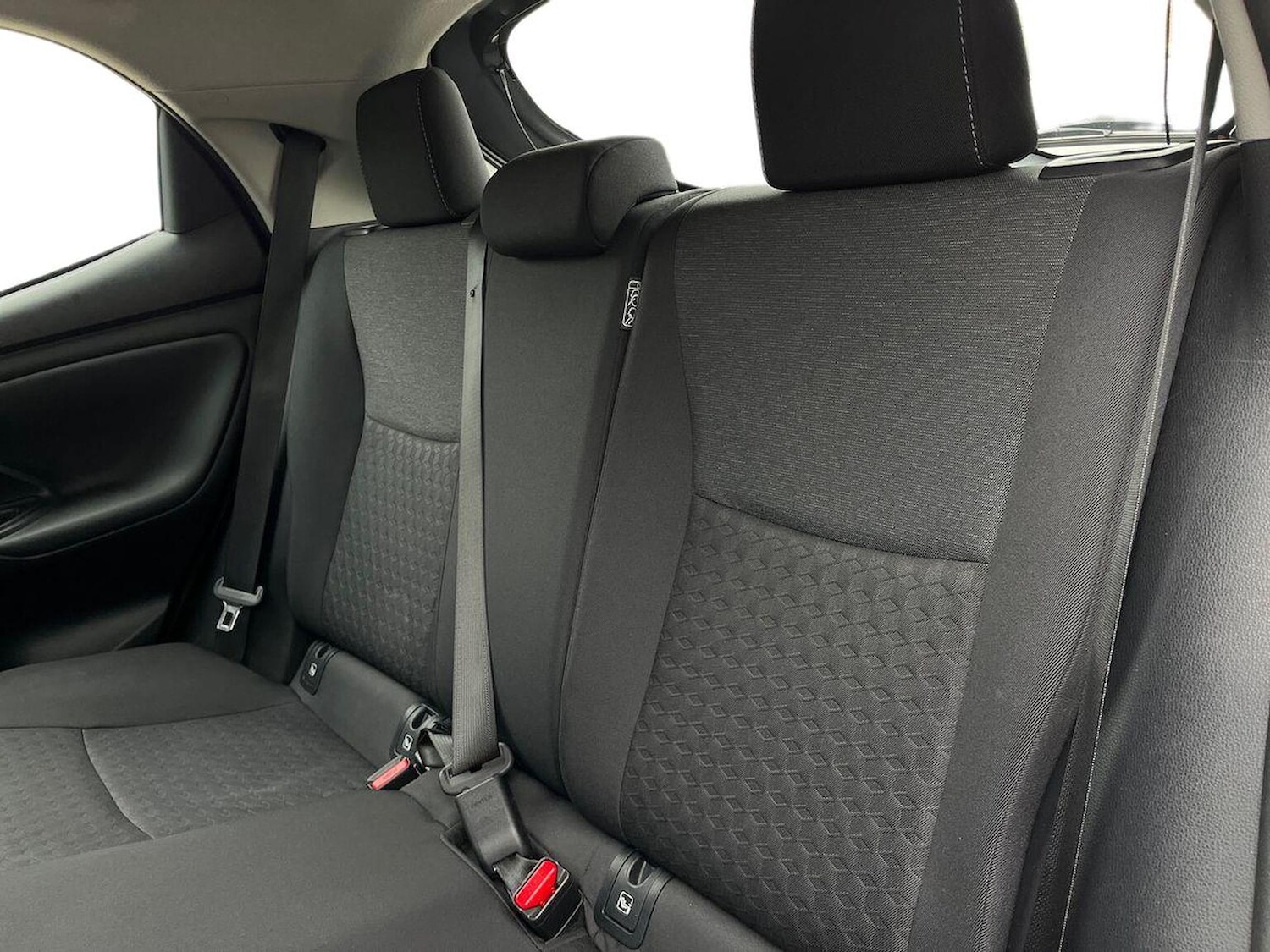 Used Toyota Yaris 2022 for sale - 76292997: Photo 16
