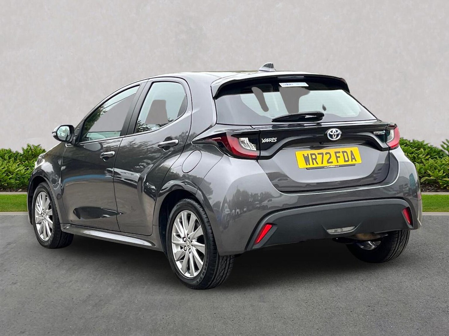 Used Toyota Yaris 2022 for sale - 76292997: Photo 2