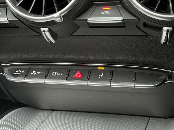 Used Audi TT 2017 for sale - 76299396: Photo 45