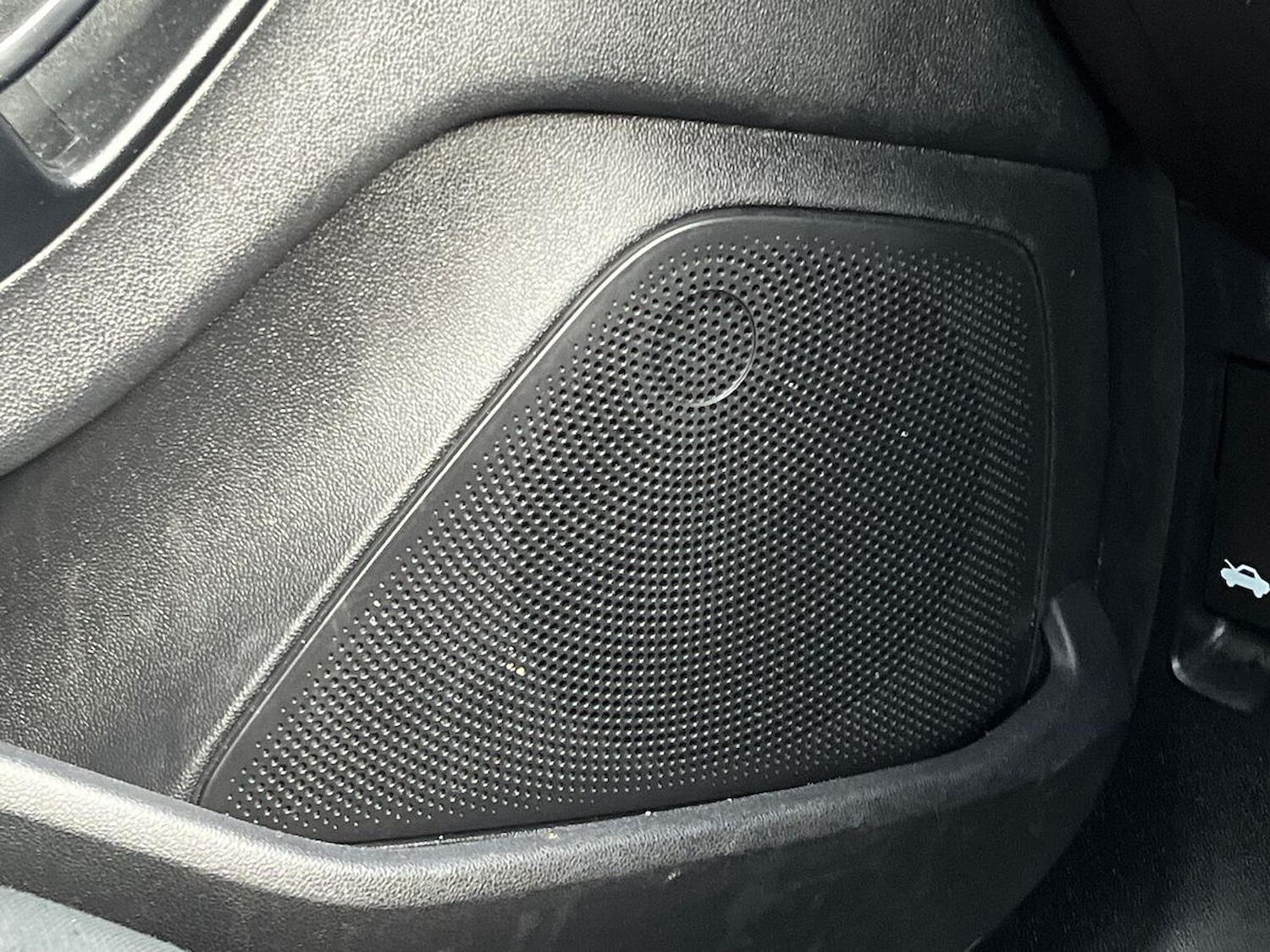 Used Ford Fiesta 2017 for sale - 76329976: Photo 31