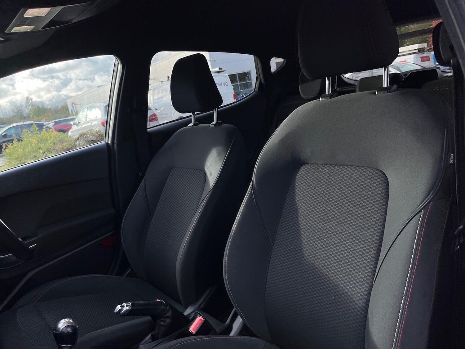 Used Ford Fiesta 2017 for sale - 76329976: Photo 32