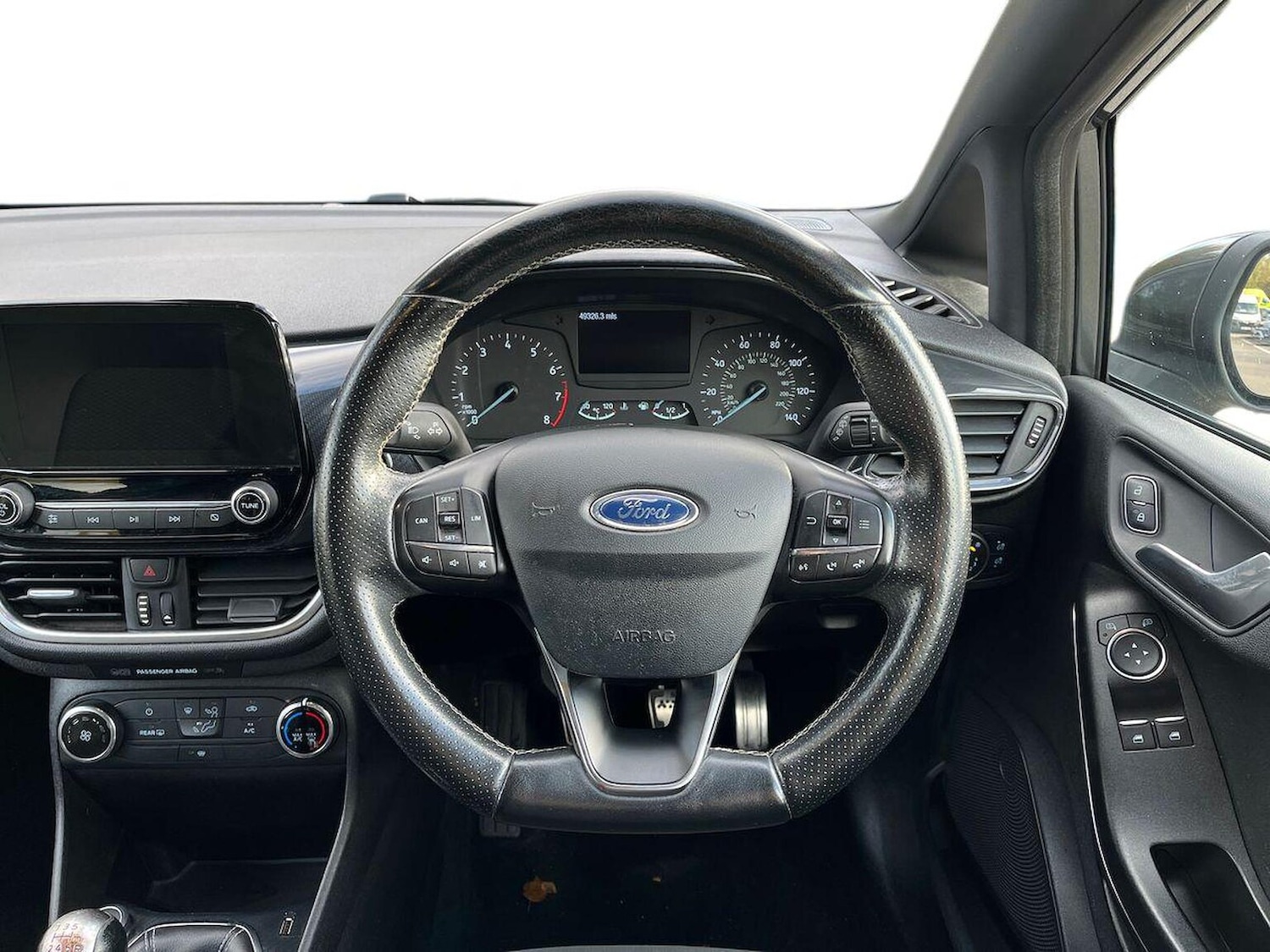 Used Ford Fiesta 2017 for sale - 76329976: Photo 9