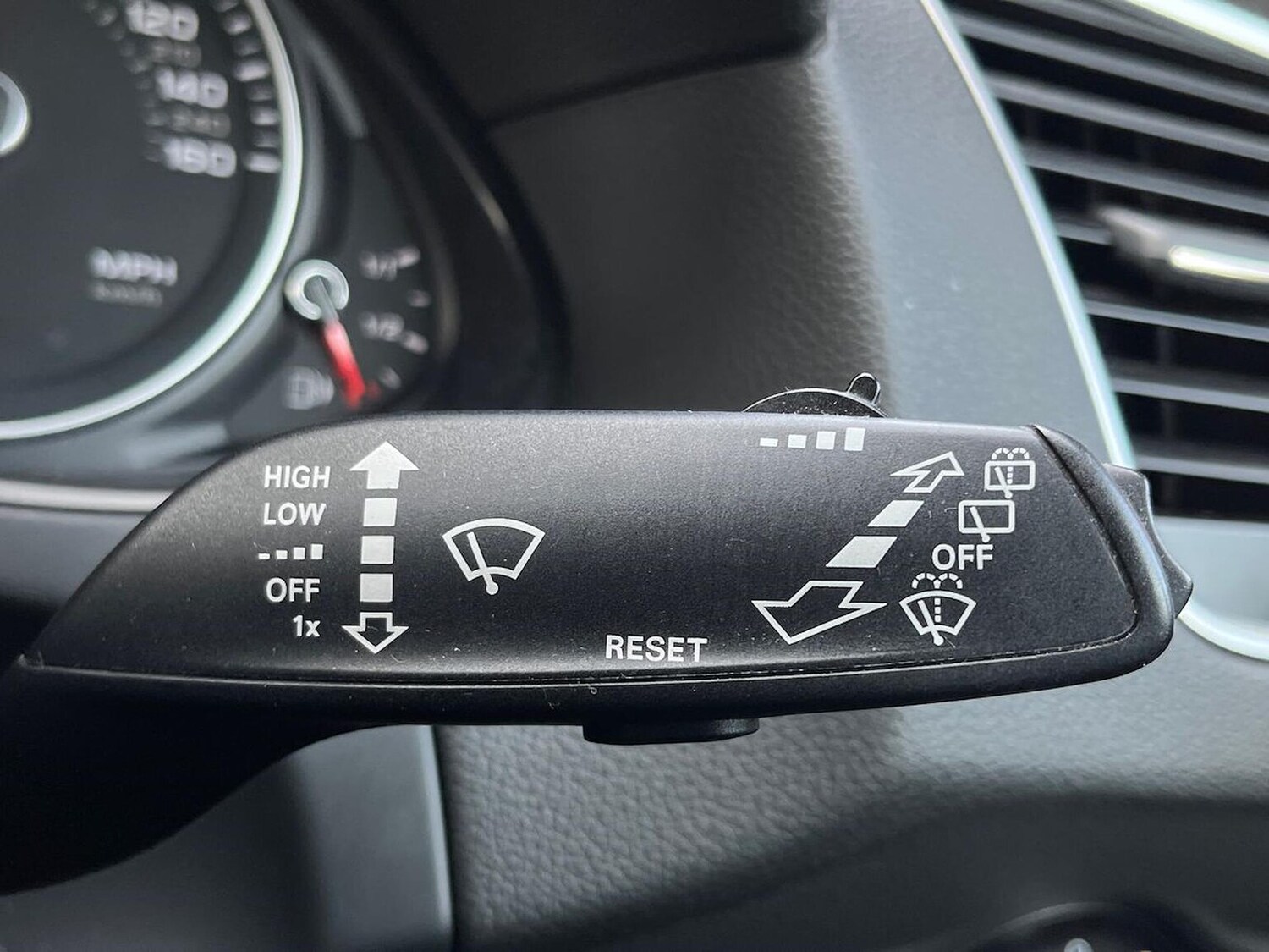 Used Audi Q5 2015 for sale - 76102473: Photo 29