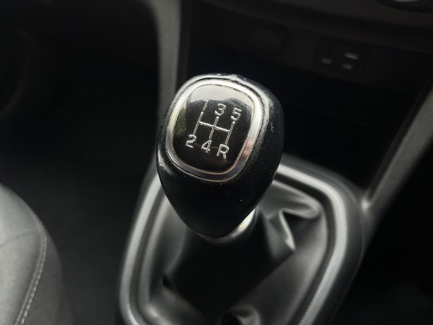 Used Hyundai i10 2019 for sale - 76770040: Photo 32