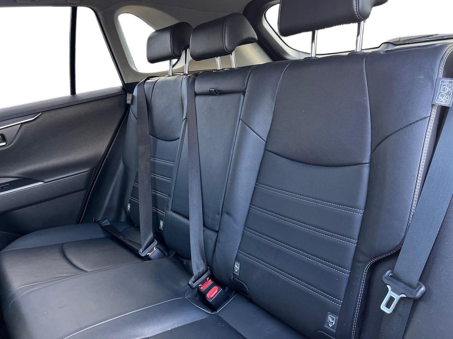 Used Toyota RAV4 2021 for sale - 76127198: Photo 16