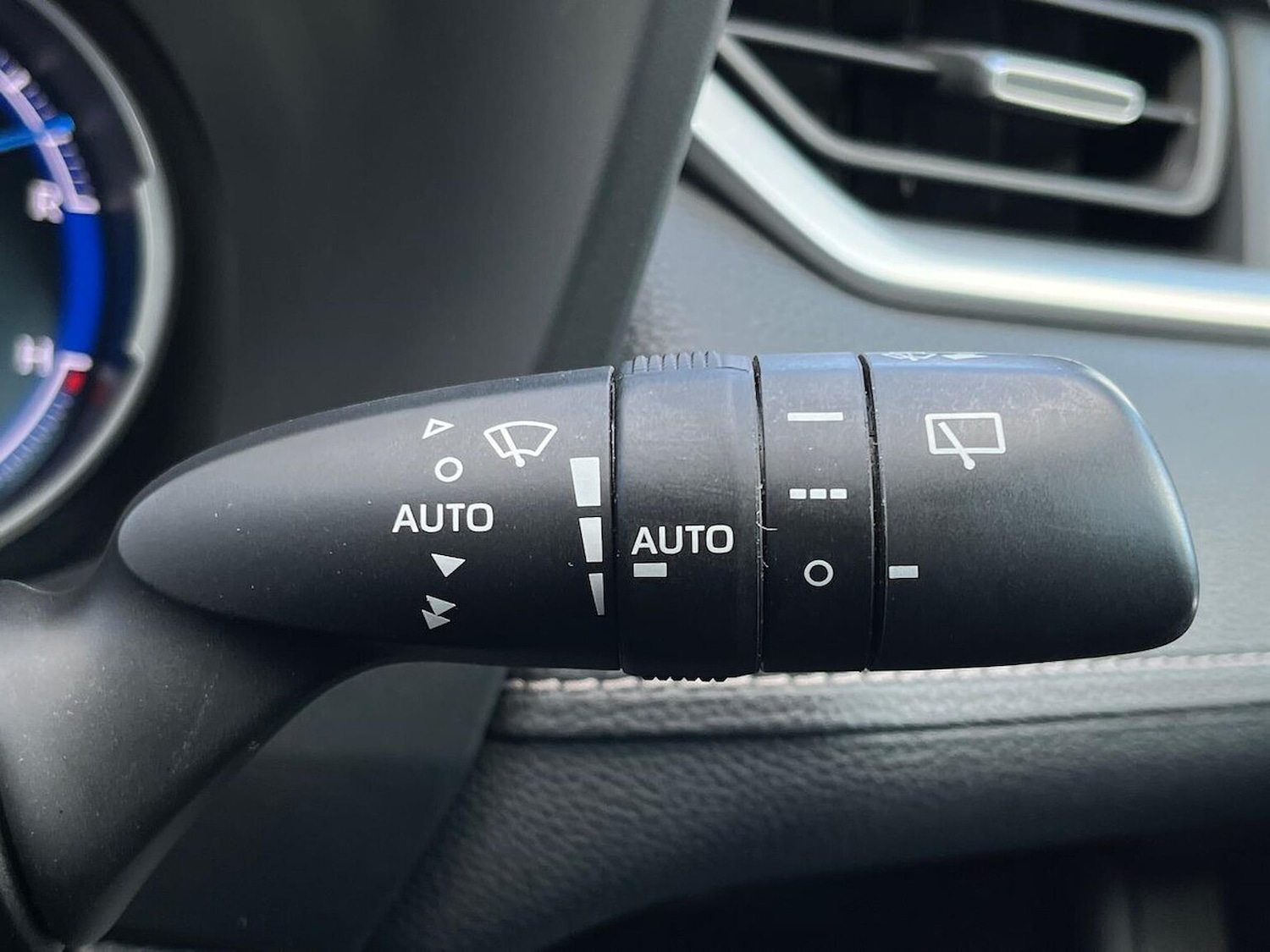 Used Toyota RAV4 2021 for sale - 76127198: Photo 29