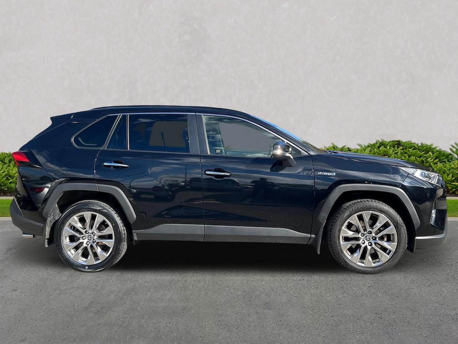 Used Toyota RAV4 2021 for sale - 76127198: Photo 3