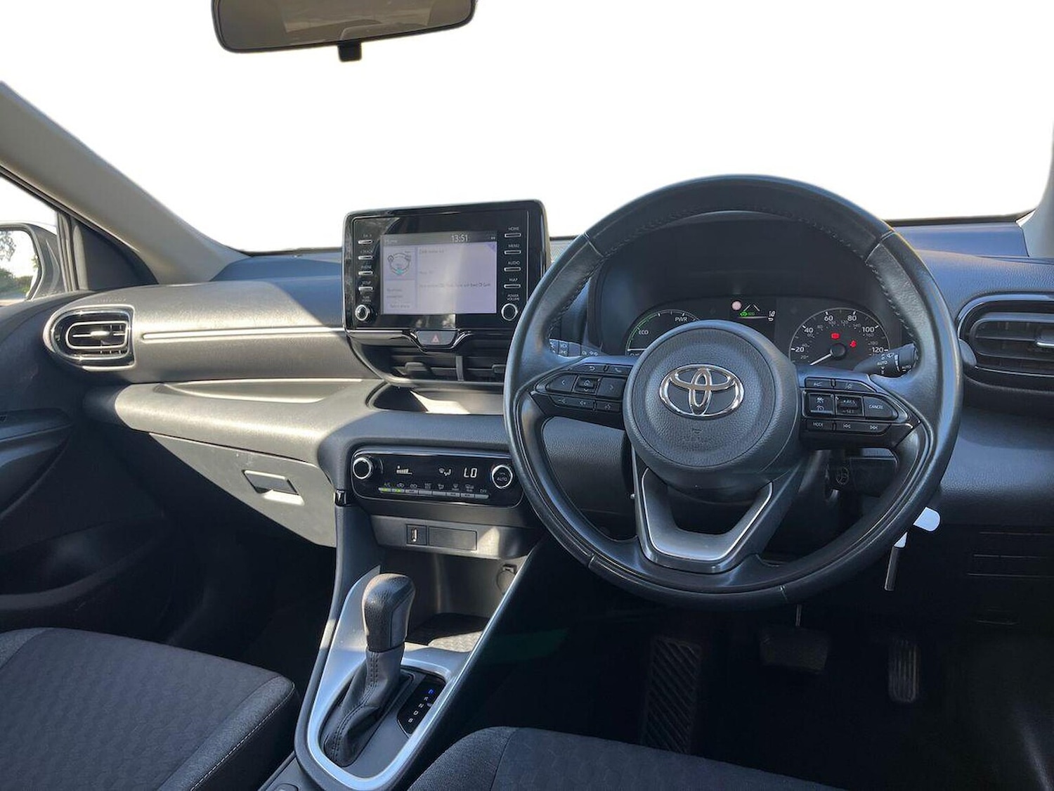 Used Toyota Yaris 2022 for sale - 76187088: Photo 15