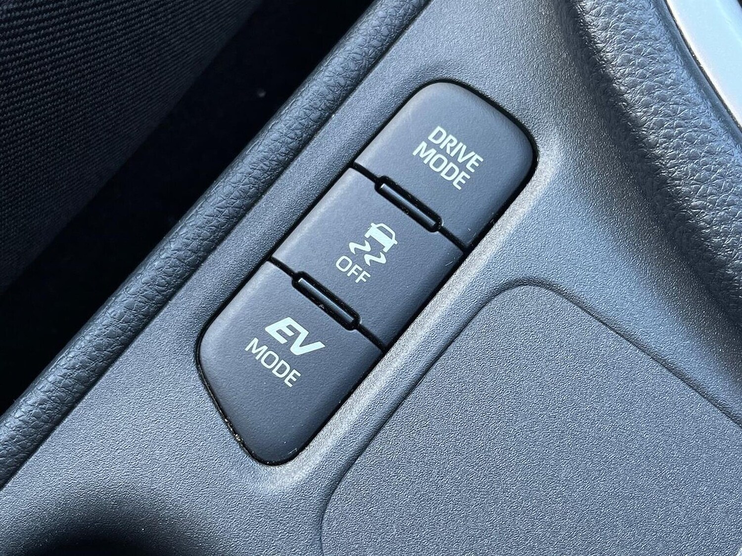 Used Toyota Yaris 2022 for sale - 76187088: Photo 41