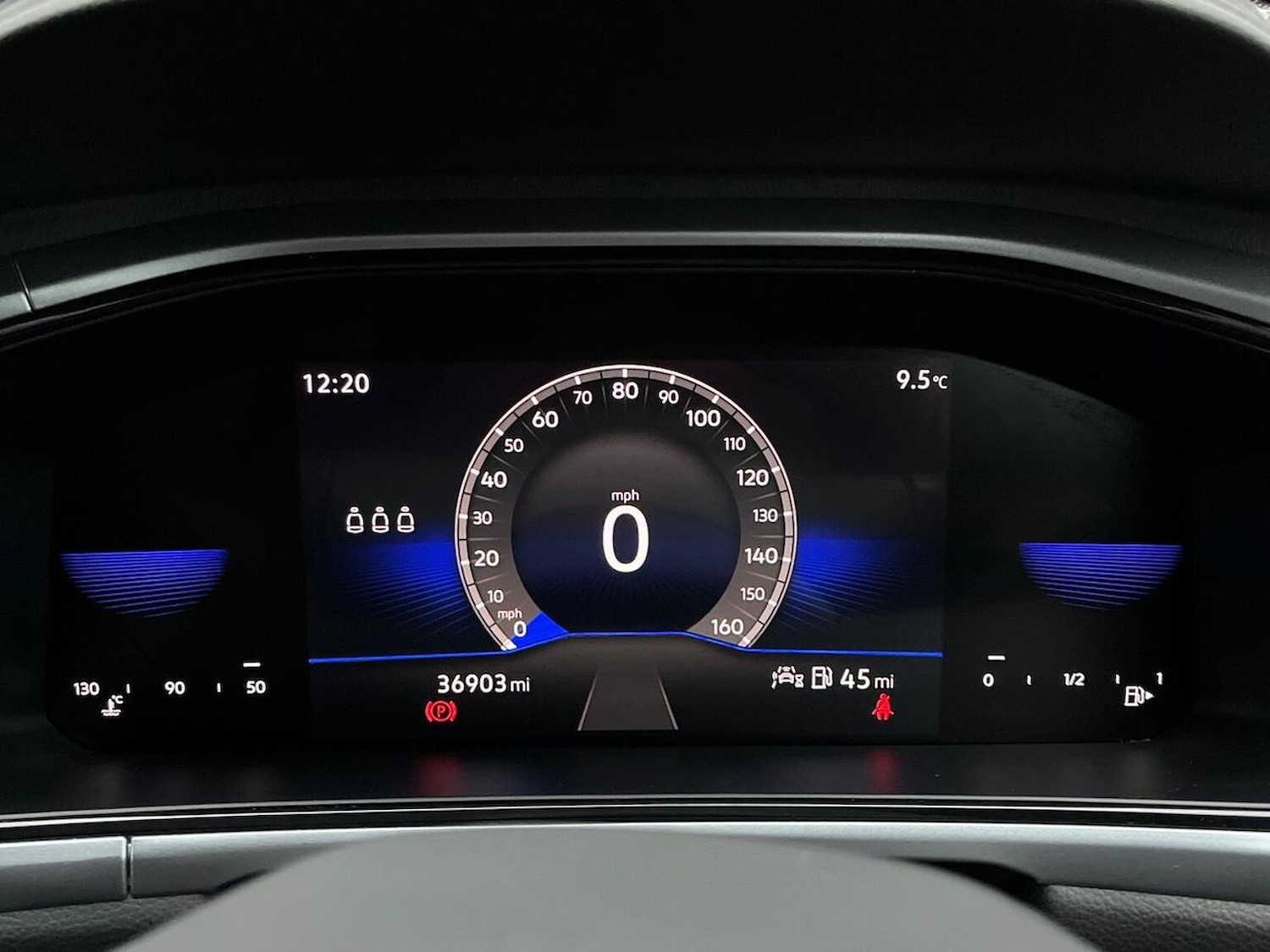 Used Volkswagen T-Roc 2023 for sale - 76986934: Photo 11