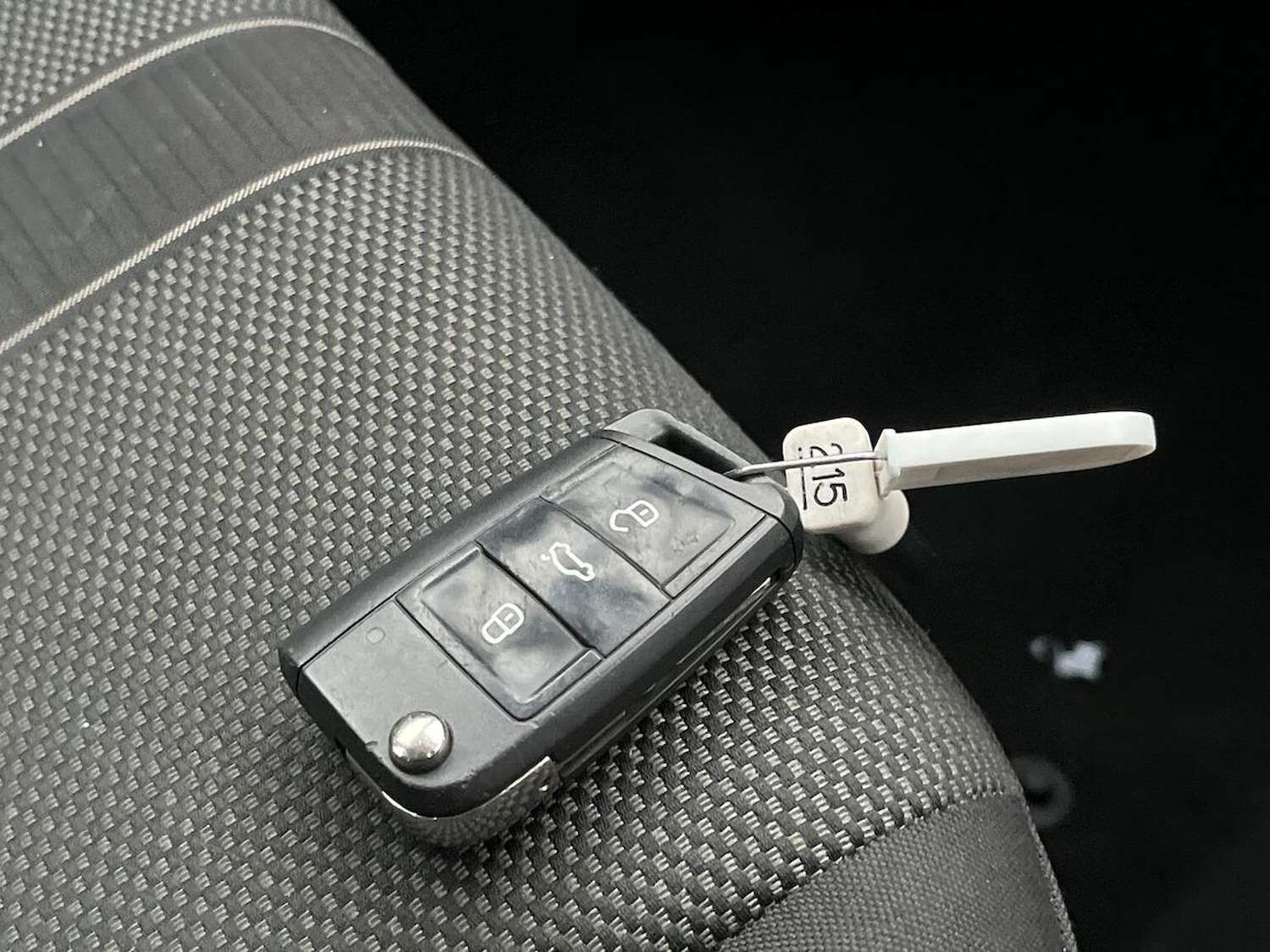 Used Volkswagen T-Roc 2023 for sale - 76986934: Photo 51