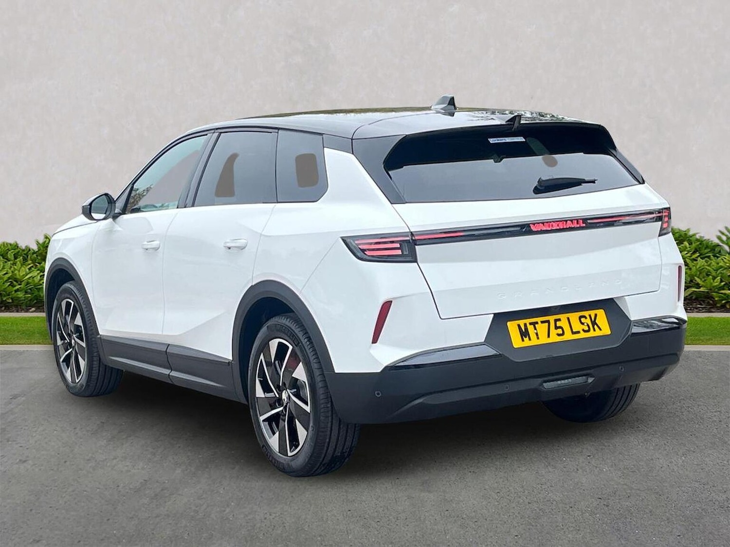 Used Vauxhall Grandland 2025 for sale - 76253726: Photo 2