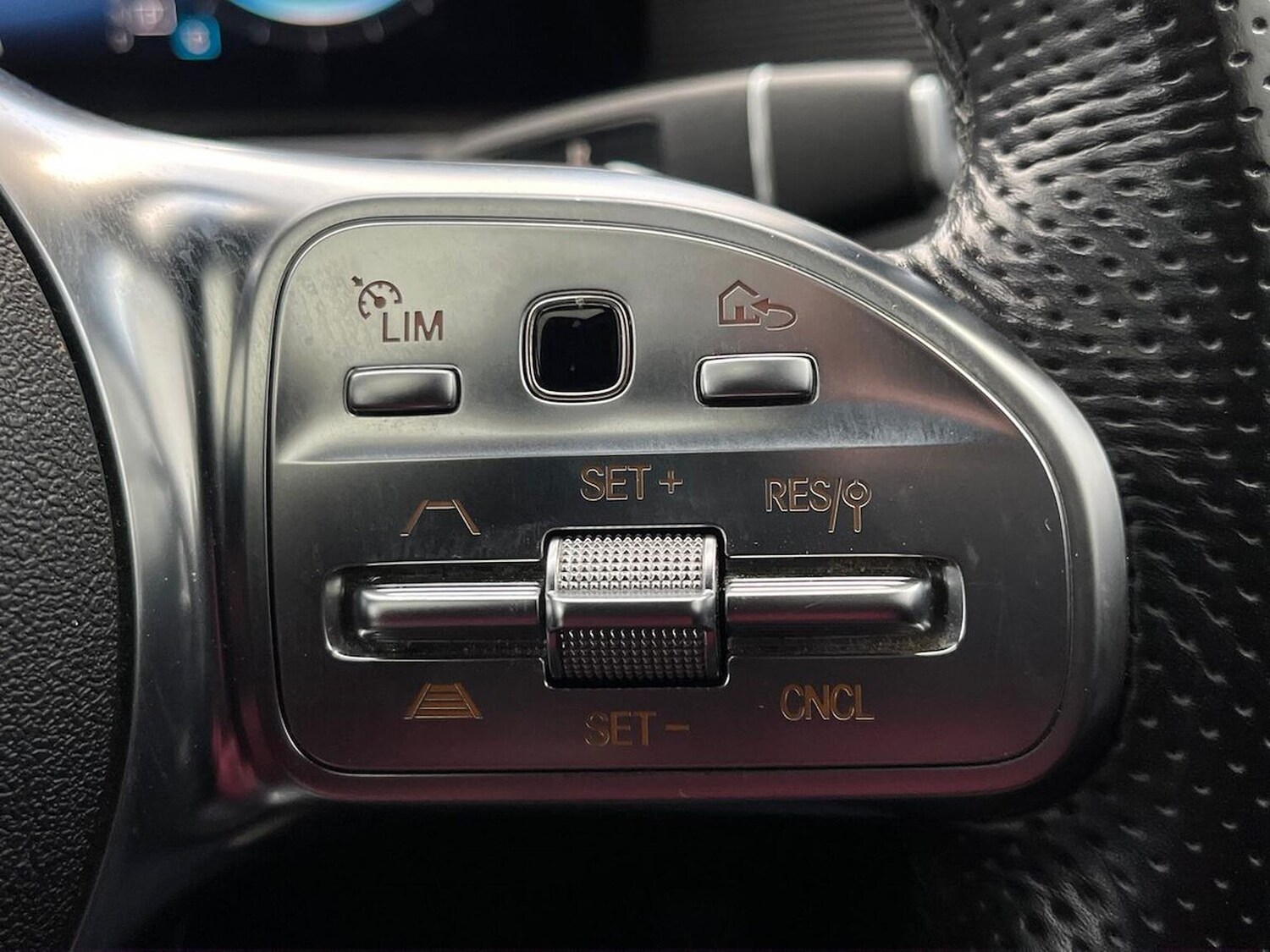 Used Mercedes-Benz EQC 2021 for sale - 77629310: Photo 27