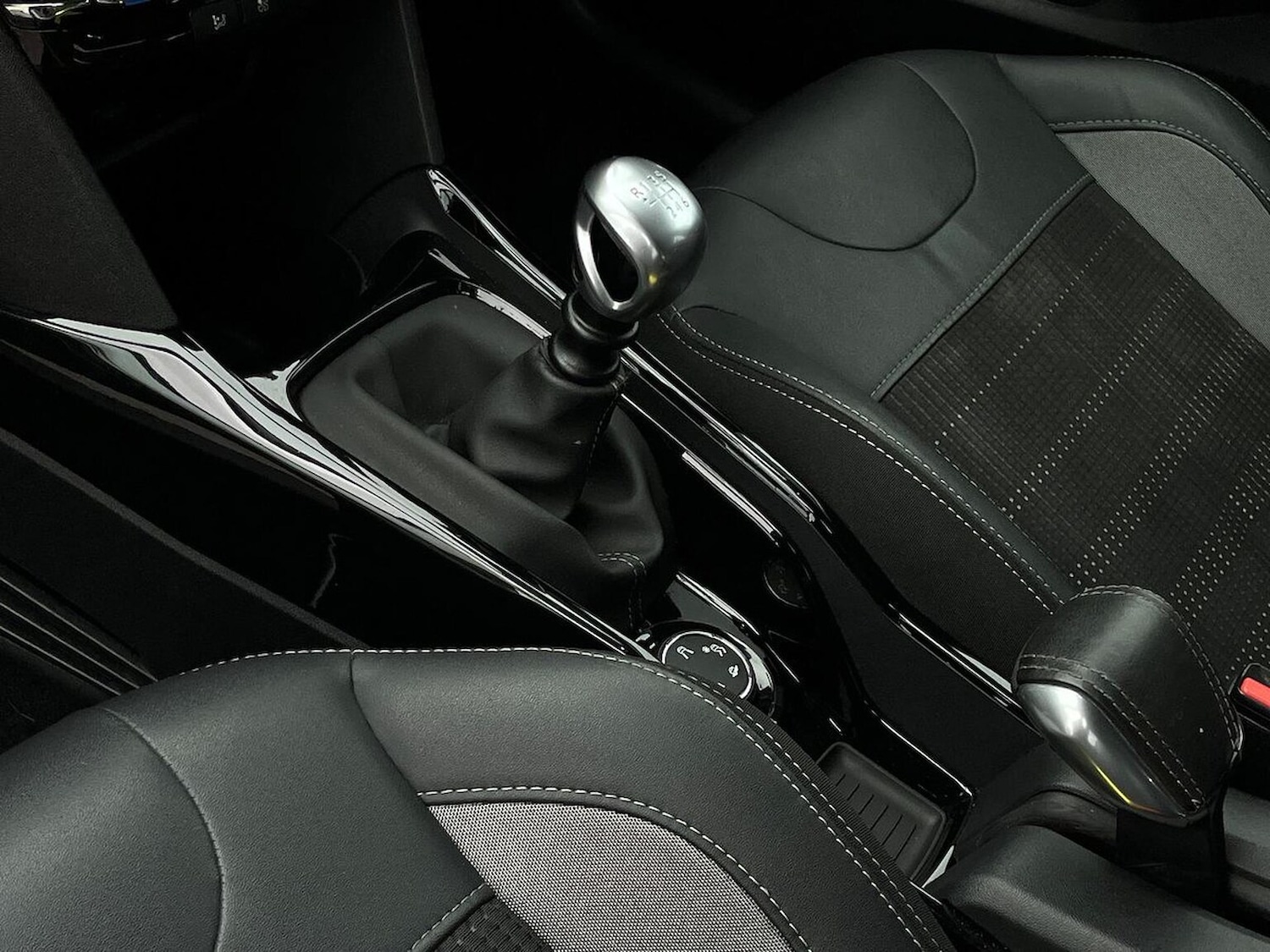 Used Peugeot 2008 2019 for sale - 76611607: Photo 14