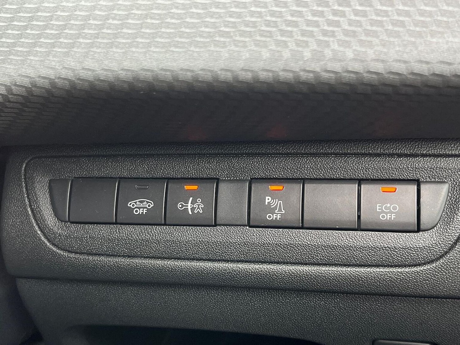 Used Peugeot 2008 2019 for sale - 76611607: Photo 23