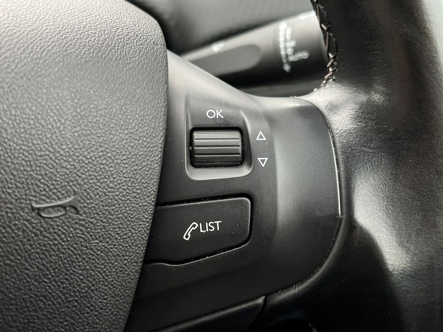 Used Peugeot 2008 2019 for sale - 76611607: Photo 28