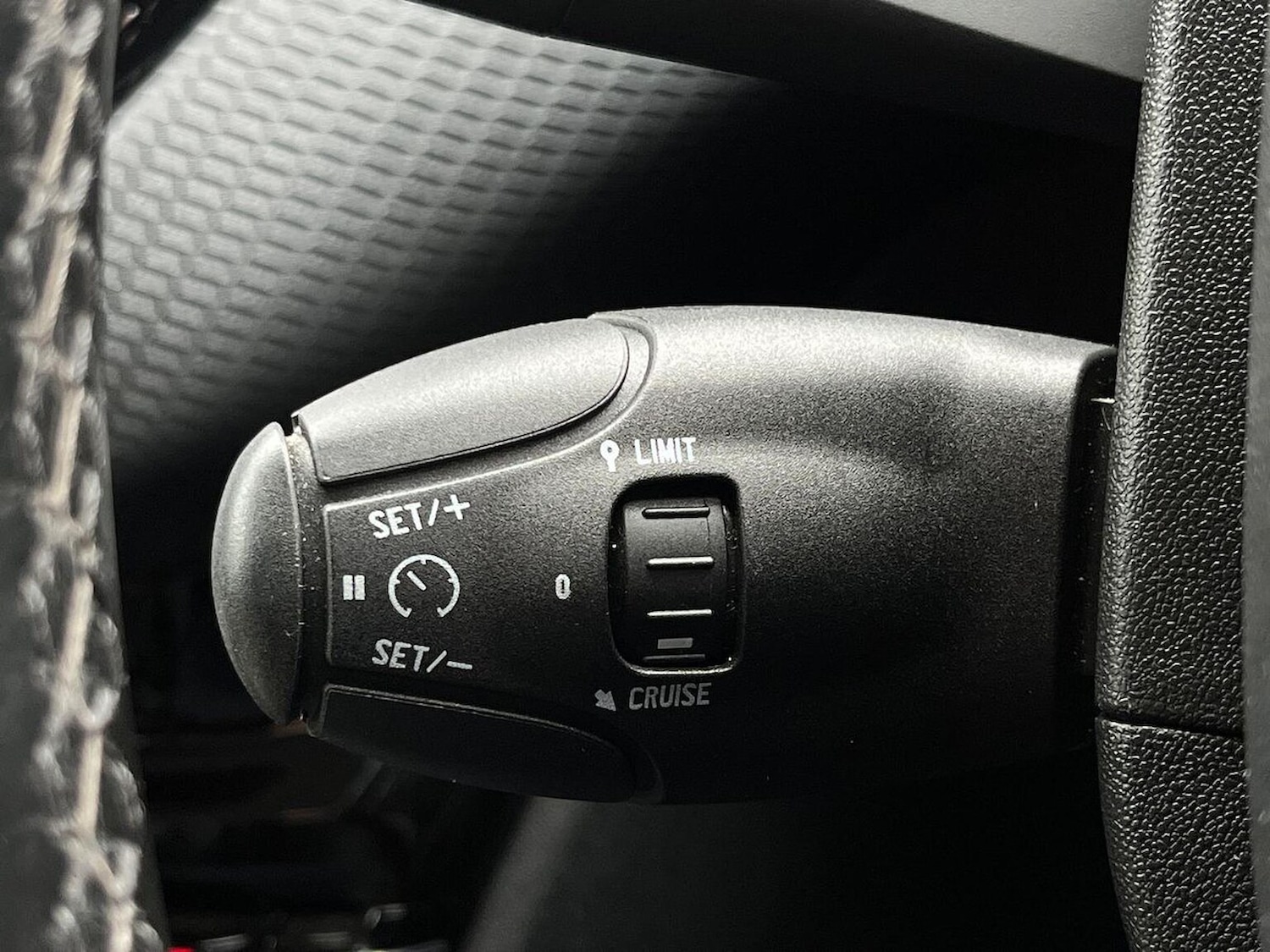 Used Peugeot 2008 2019 for sale - 76611607: Photo 31