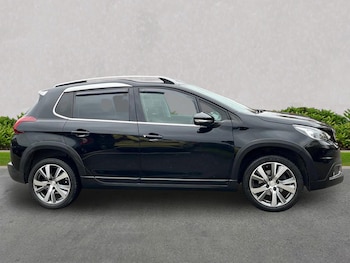Used Peugeot 2008 2019 for sale - 76611607: Photo