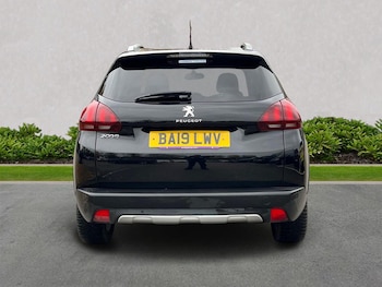 Used Peugeot 2008 2019 for sale - 76611607: Photo