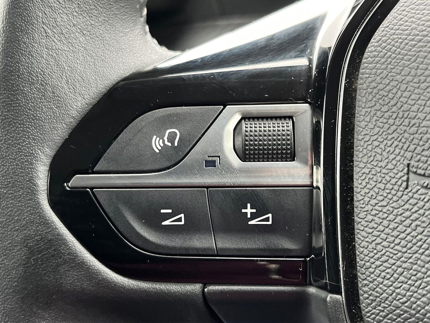 Used Peugeot 2008 2022 for sale - 77488561: Photo 26