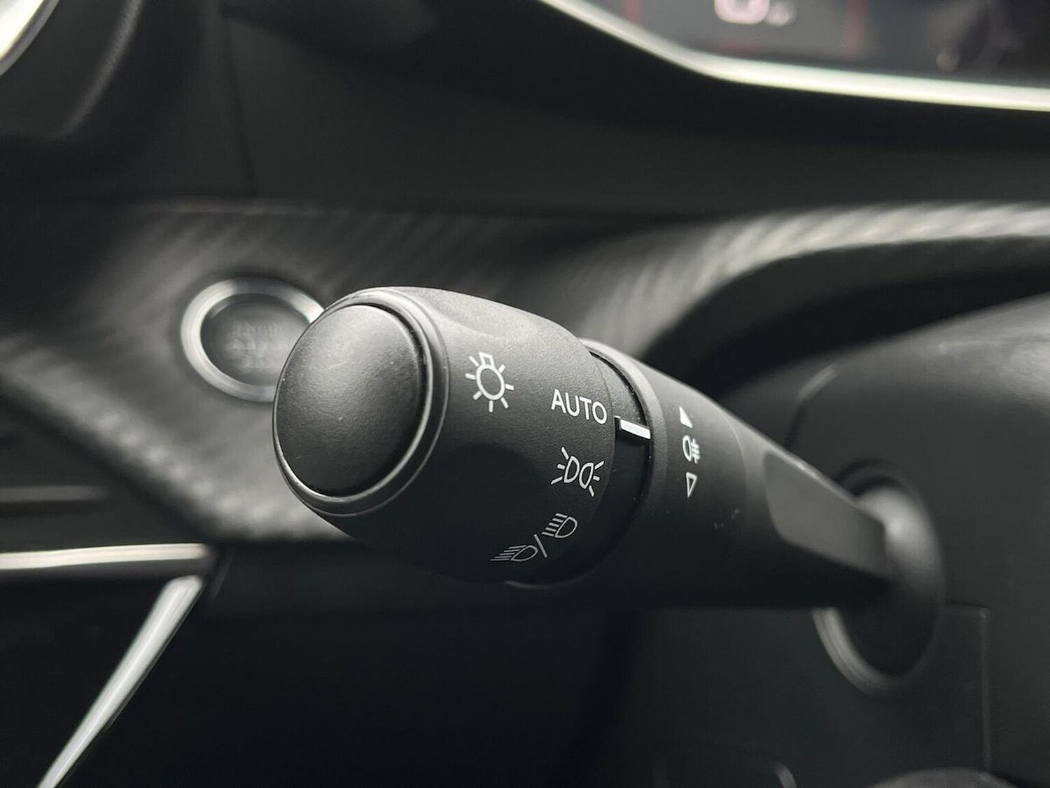 Used Peugeot 2008 2022 for sale - 77488561: Photo 28