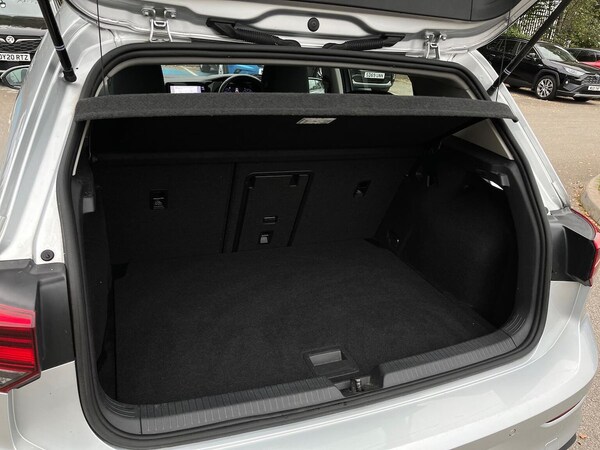 Used Volkswagen Golf 2023 for sale - 76149603: Photo 17