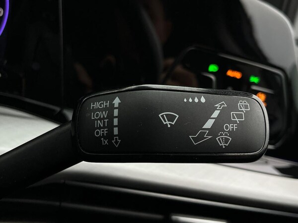 Used Volkswagen Golf 2023 for sale - 76149603: Photo 29