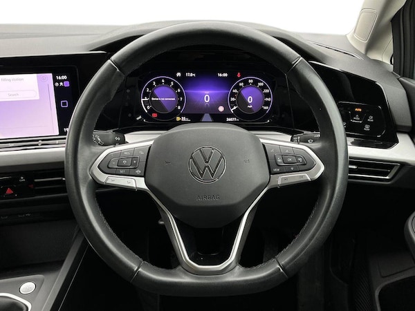 Used Volkswagen Golf 2023 for sale - 76149603: Photo 9