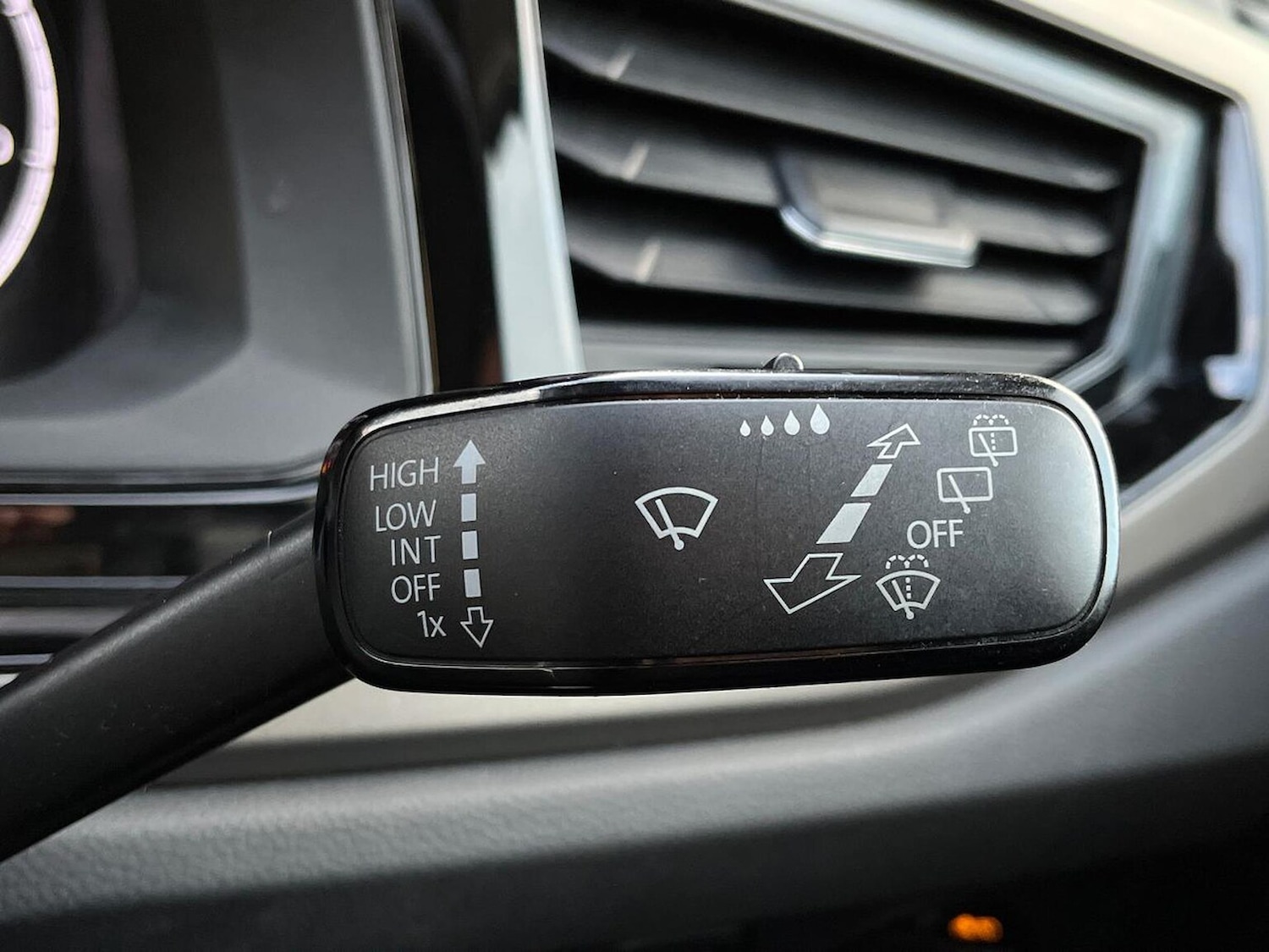 Used Volkswagen Polo 2018 for sale - 76628132: Photo 30