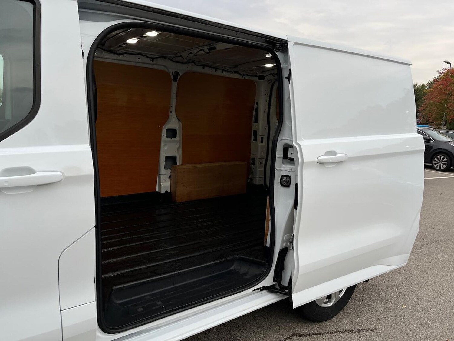 Used Ford Transit Custom 2024 for sale - 76157182: Photo 45